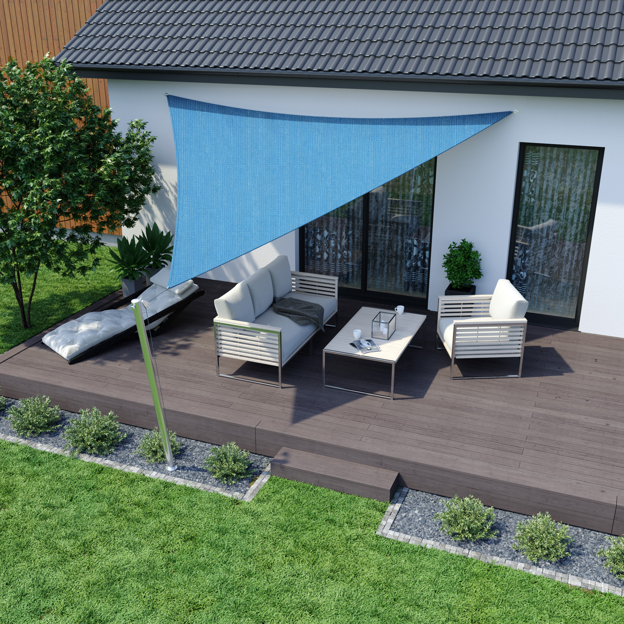 Sonnensegel über Terrasse mit Sitzgruppe, bietet Schatten und Schutz, atmungsaktives Material