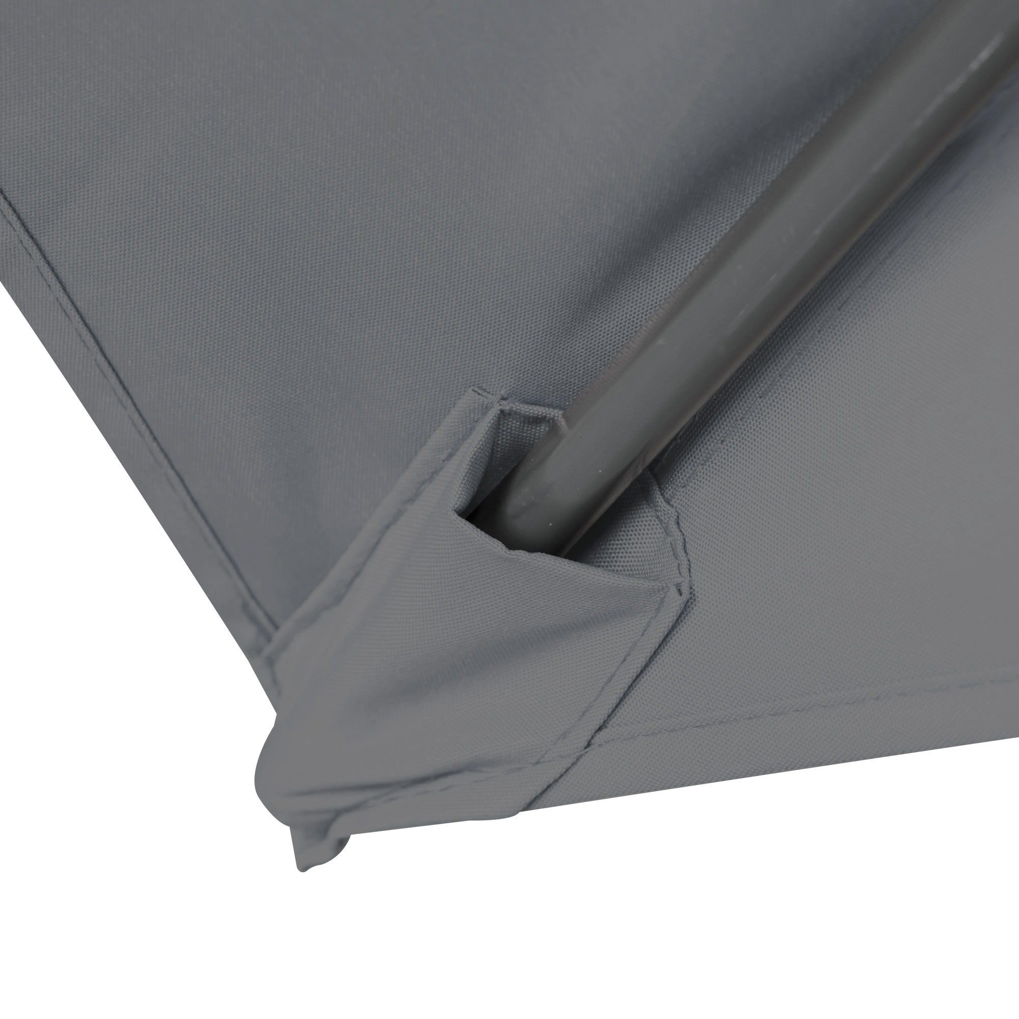 slider_image_39c7722692854e5c8c294692973afacf Nahaufnahme eines knickbaren Sonnenschirms mit Stoffbespannung und Stange