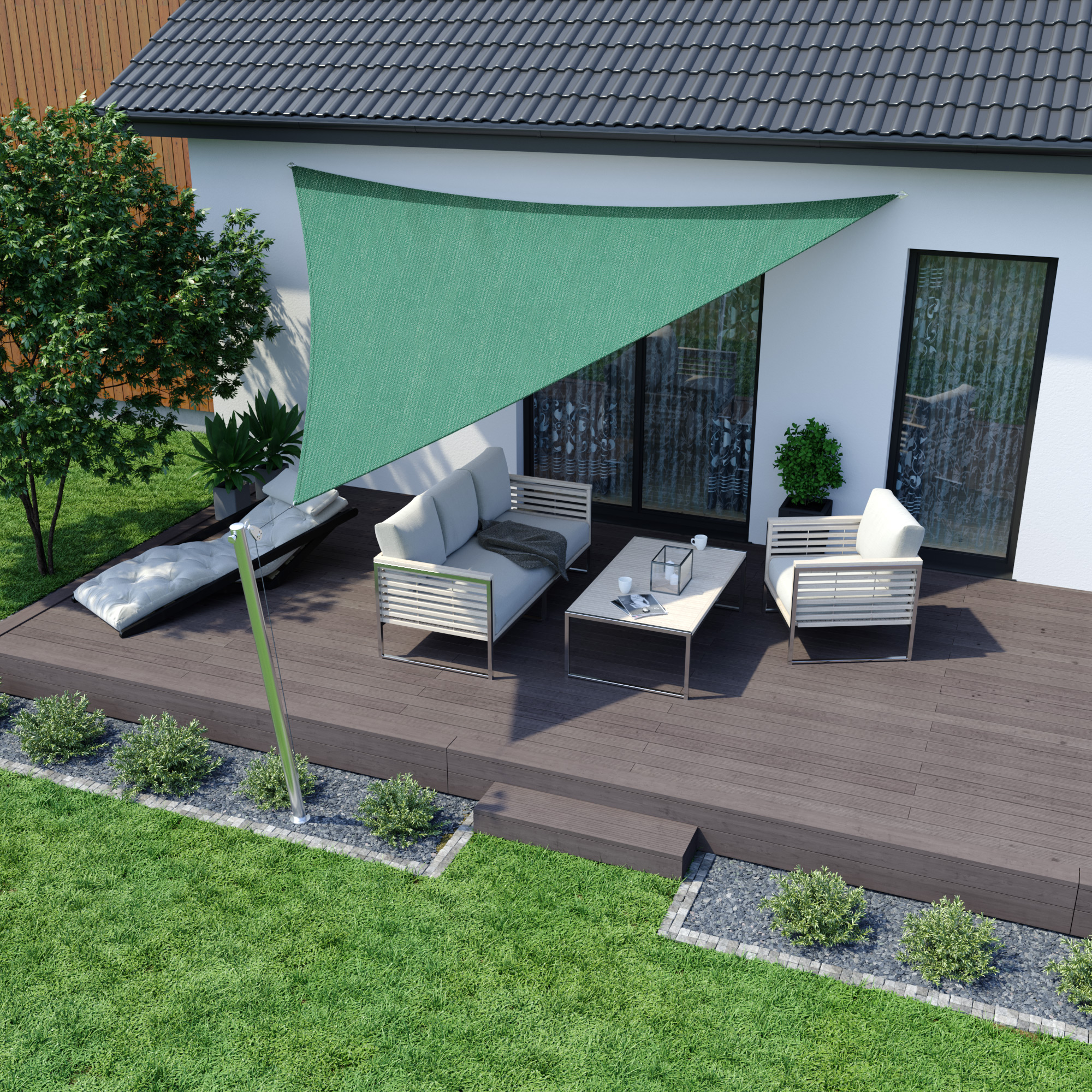 Sonnensegel über Terrasse mit Sitzgruppe, bietet Schatten und Schutz, atmungsaktives Material