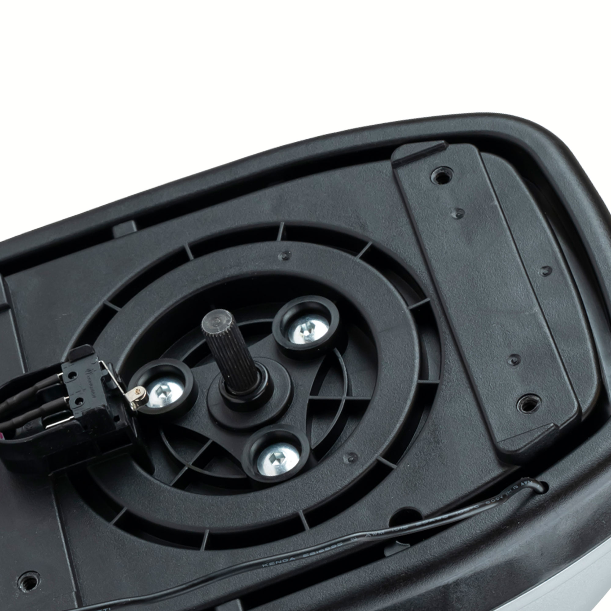 Nahaufnahme eines Garagentorantriebs mit sichtbaren Schrauben und Kabeln