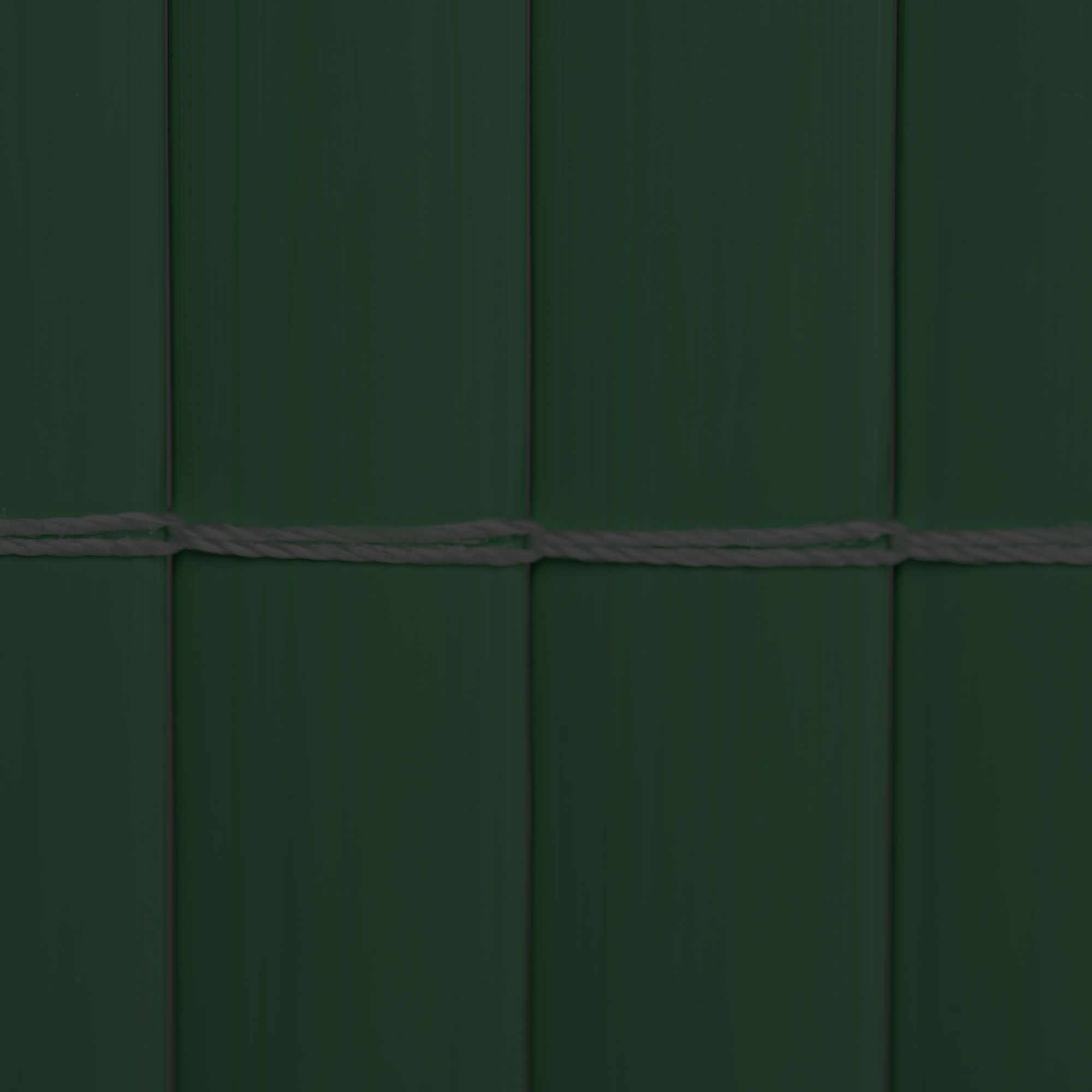 slider_image_d2c1c0c2c9084389ad029e41aa2ad95c Gitterstruktur mit horizontalem Draht, geeignet für Zäune oder Abgrenzungen