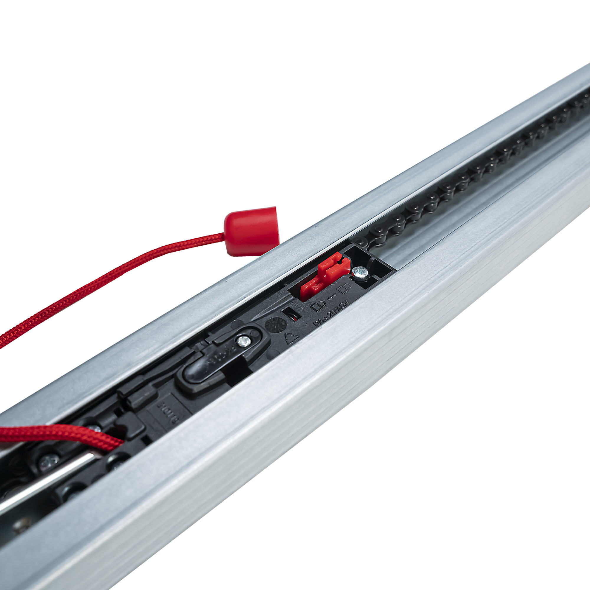 slider_image_0192bda6b8b17c2fb04a6098627f1ce0 Garagentorantrieb mit Kette und rotem Zugseil zur manuellen Bedienung