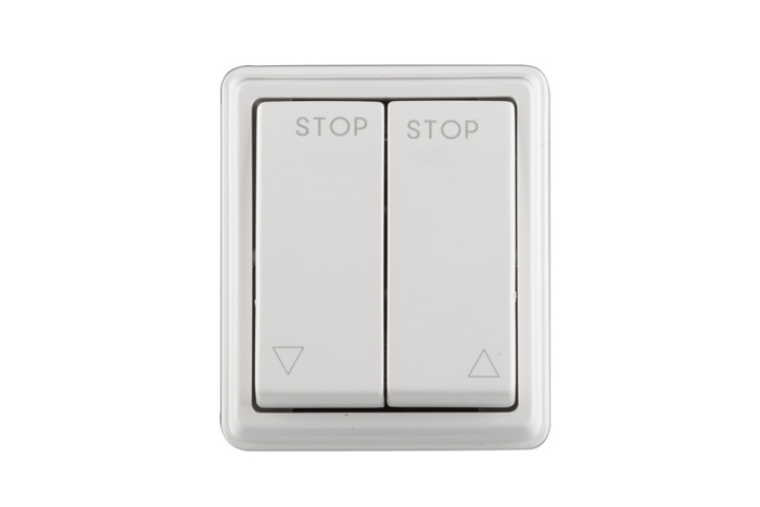 Doppeltaster mit Stop-Beschriftung und Pfeilsymbolen