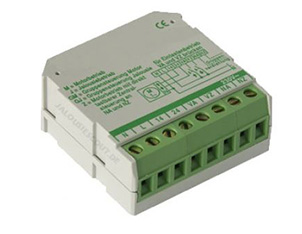 Trennrelais KN mit mehreren Anschlussklemmen und Beschriftungen auf der Oberseite