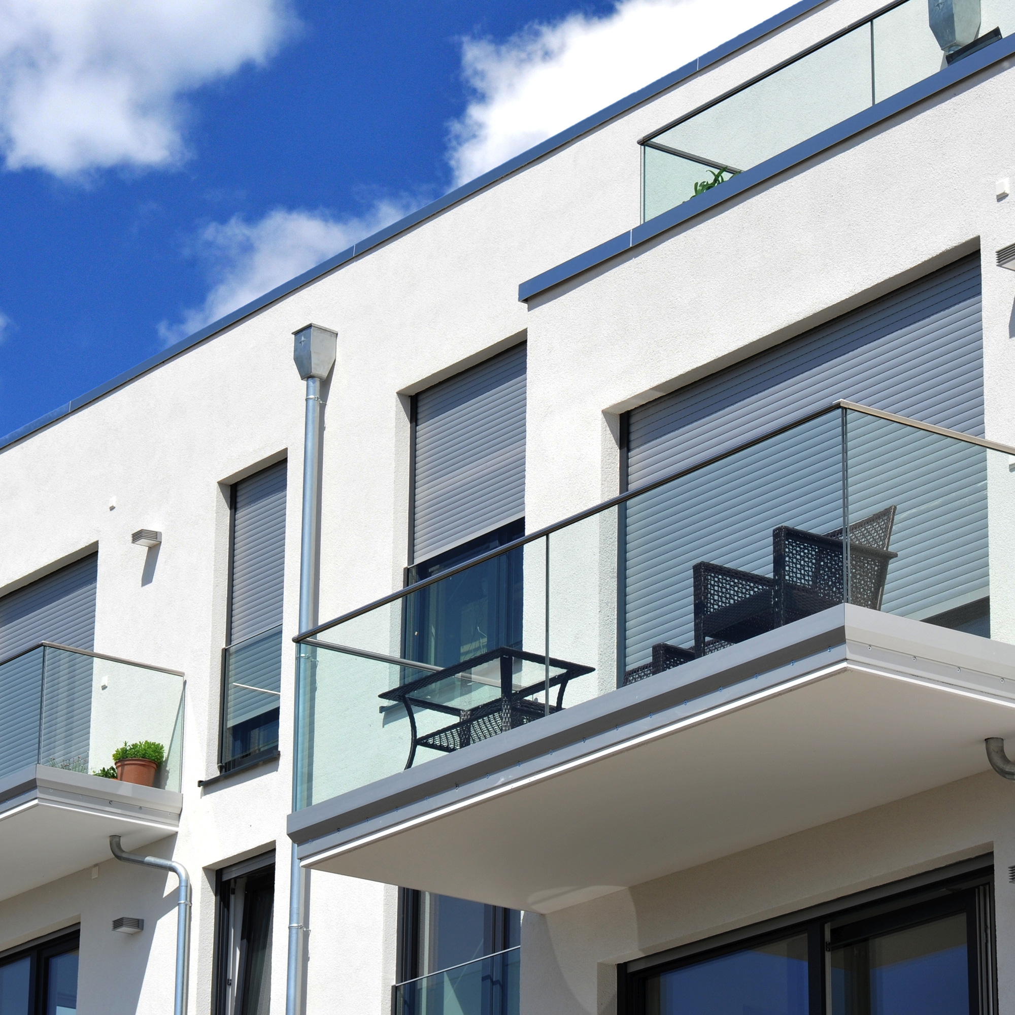 I'm unable to analyze the image content directly. However, based on the product name and file name, a suitable ALT text could be:  "Steckverbinder QPD STAK 3 für Hirschmann Kupplung"