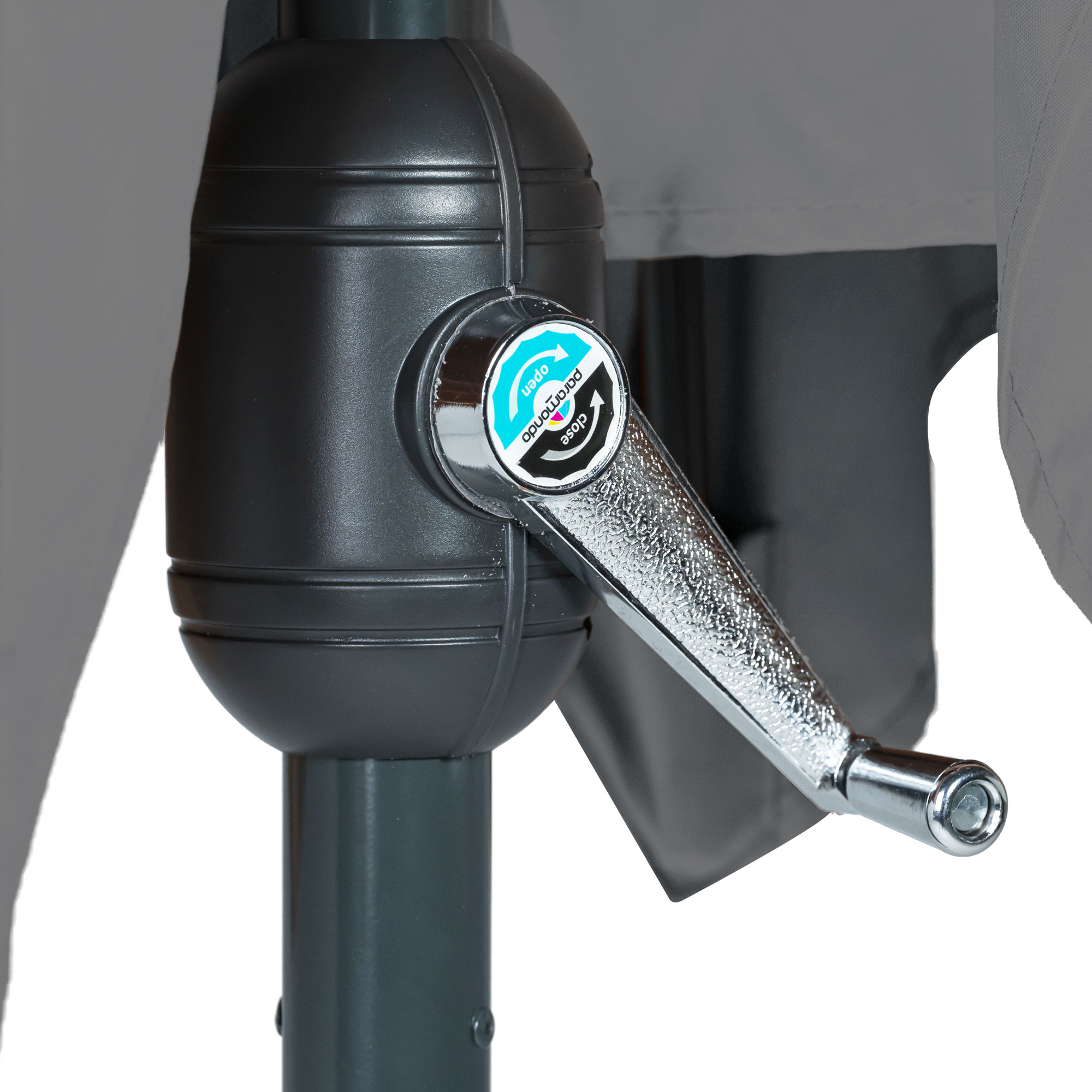 slider_image_d38ac358bc6f4da7aacbd190412f26ad Kurbelmechanismus eines knickbaren Sonnenschirms mit Stoffbezug sichtbar