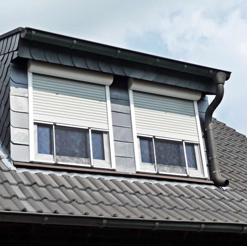 slider_image_0192705387a27bf781392fb57c50ecd0 Dachfenster mit Insektenschutzrahmen Schiebfix montiert