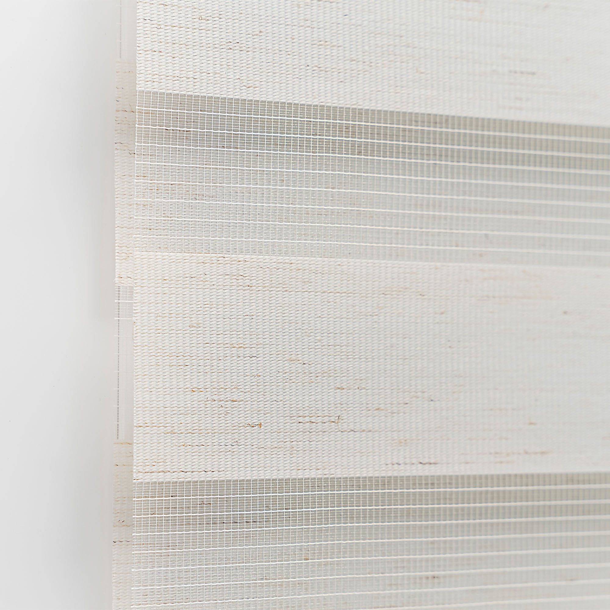 slider_image_c3fdcd31894d4ad497e57867eaa8ccc8 Klemmfix Doppelrollo mit abwechselnden transparenten und blickdichten Streifen