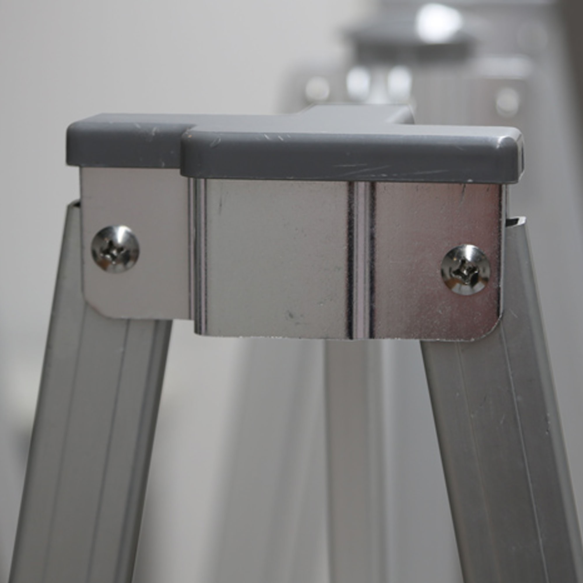 Gestell für Faltpavillon PRO mit Metallverbindungen und Schrauben, stabiler Aufbau