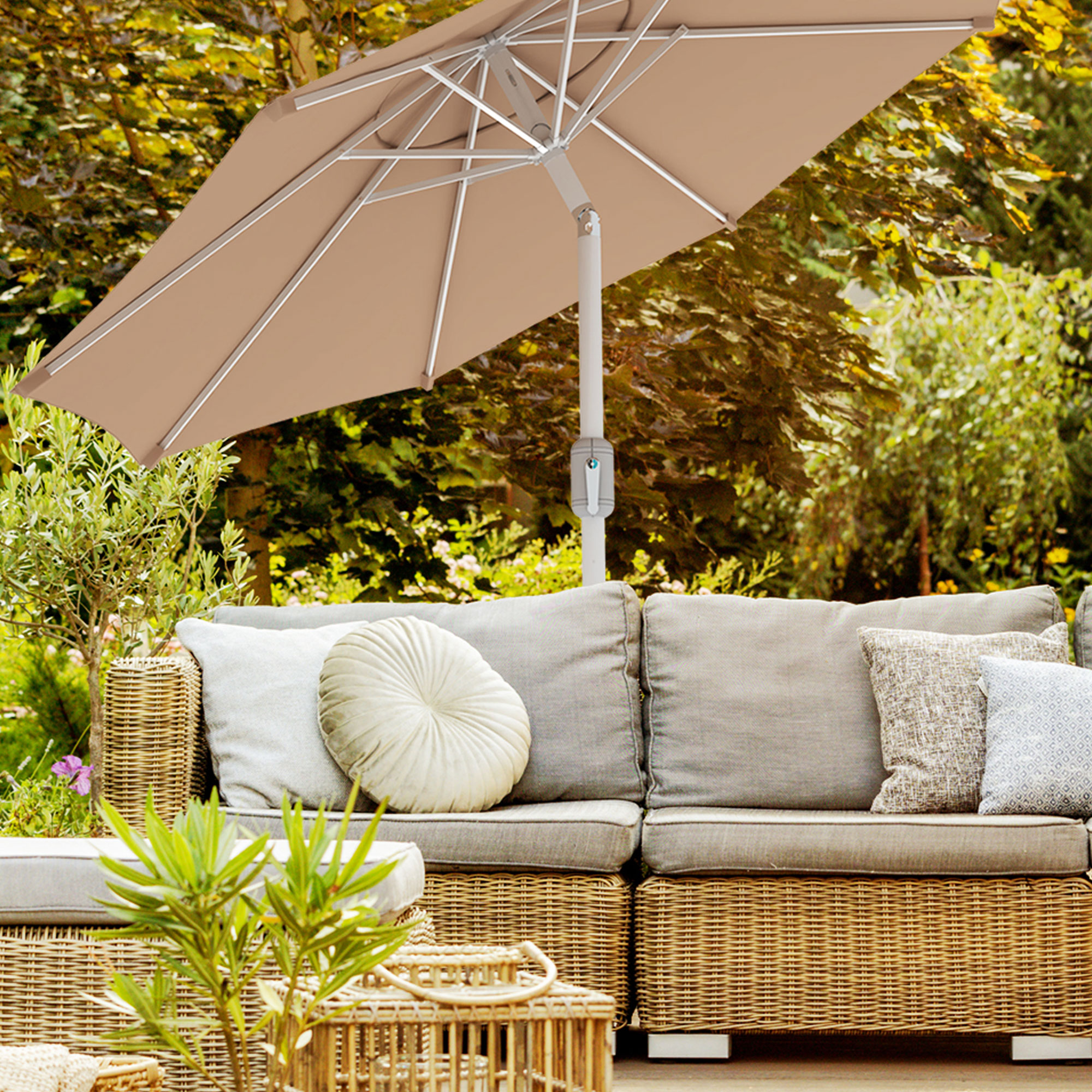 slider_image_85898db38ad34b93961fd5bc4387b54f Ersatzteil-Set für Sonnenschirm über Rattan-Sofa in Gartenumgebung