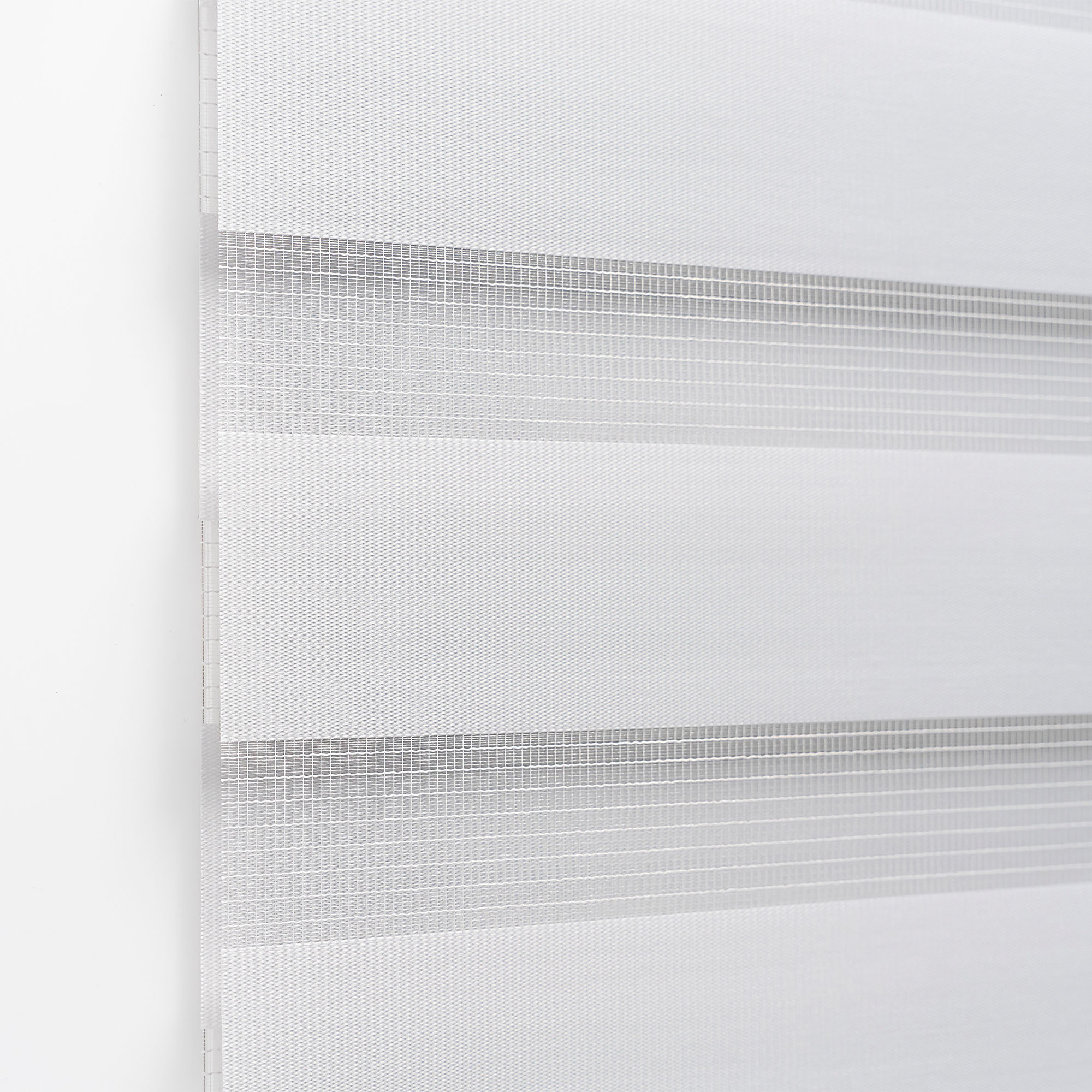 slider_image_45cb8d7a25bc4270936c1c53cf109300 Klemmfix Doppelrollo mit abwechselnden transparenten und blickdichten Streifen