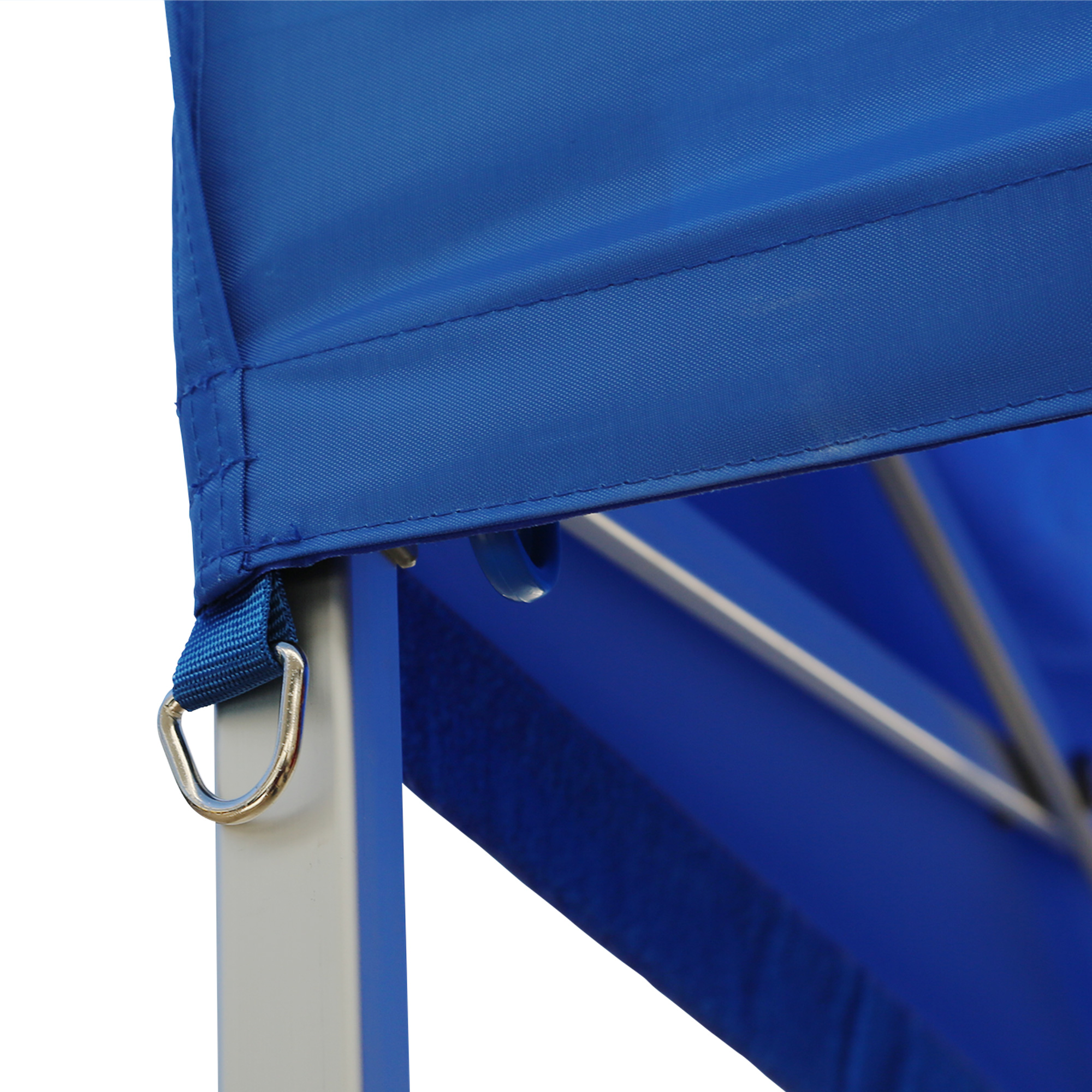 slider_image_c2f173f955514947ac9a67ae25bc7f5b Nahaufnahme eines Faltpavillon PRO mit Metallrahmen und Stoffdach, Detailansicht der Befestigungsecke