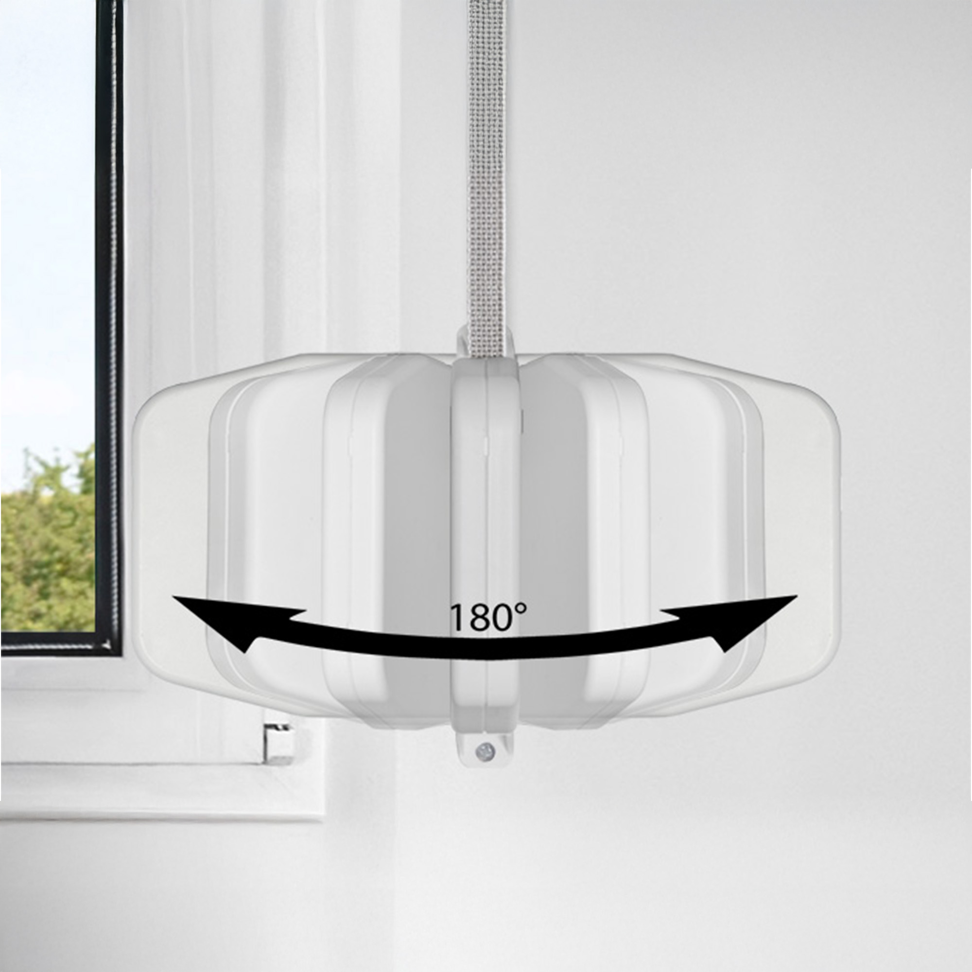 slider_image_019320d182bf7e58a8e9c5d05601f5eb Maxi Gurtwickler Aufputz mit 180-Grad-Drehung, montiert neben einem Fenster