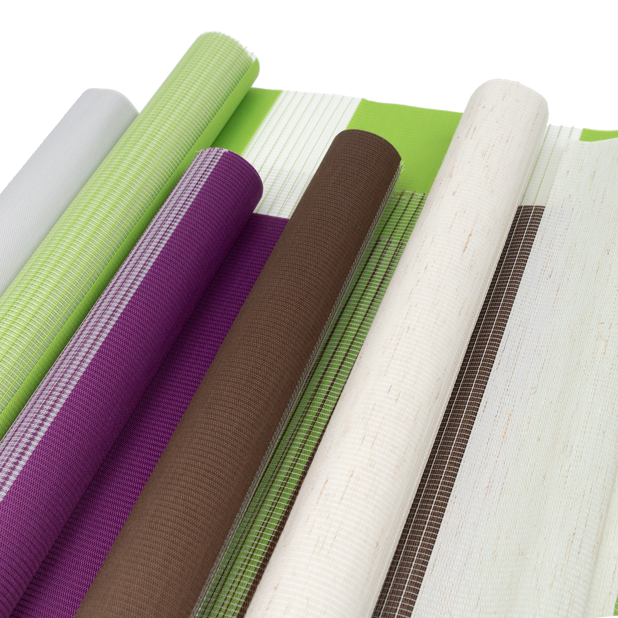 Rollen von Doppelrollostoffen in verschiedenen Ausführungen und Strukturen